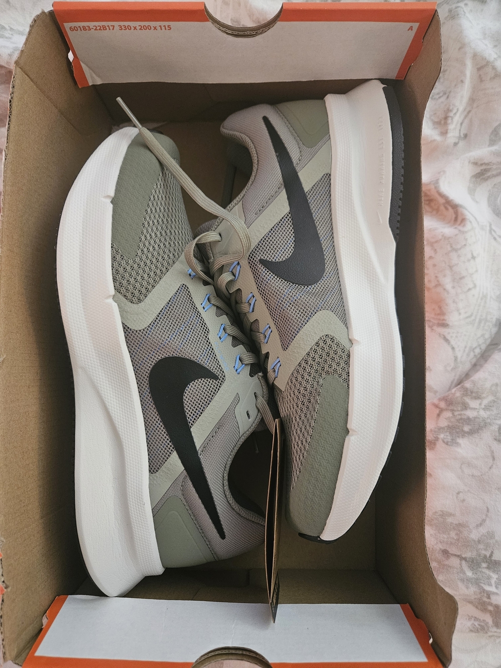 Nike Men’s Run Swift 3 NIB